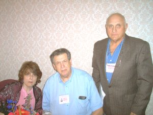 00-04tn.jpg