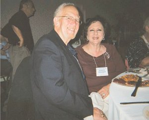 bob&sandynesofftn.jpg
