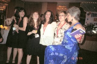 1976-Anne%20Weiner,%20Jill%20Weber,%20Inez%20Rogow,%20Karen%20Rudnick,%20Beth%20Gertler,%20Robyn%20Tanzman-Ochs2tn.jpg