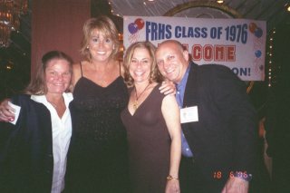 1976-Debbie%20Kirkomelis,%20Nancy%20Lieberman,%20Cheryl%20Rothman,%20Marc%20Arnel2tn.jpg