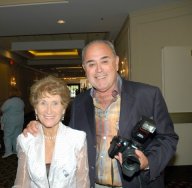 Linda Stone
                    Shure, Steve Schneidertn.jpg